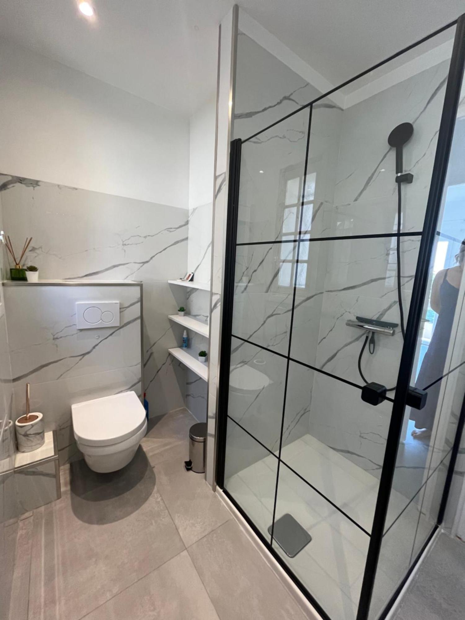 Villa 2 Chambres Renovee Juillet 2023 - Vue Mer - Parking Prive Грас Екстериор снимка